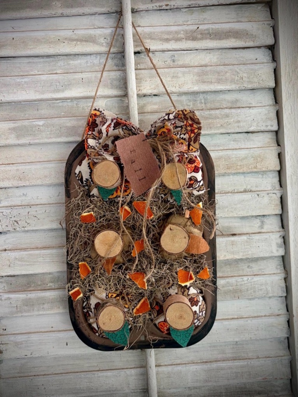 PRIMITIVE PUMPKIN UPCYCLED MUFFIN TIN